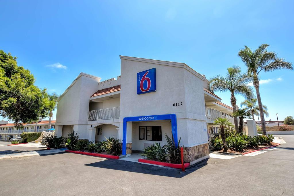 6-carlsbad, Ca - East Near Legoland